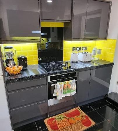 Beautiful Rooms With Free On Street Parking In Sydenham London Exterior foto