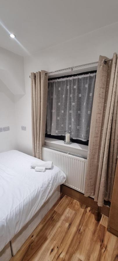 Beautiful Rooms With Free On Street Parking In Sydenham London Exterior foto