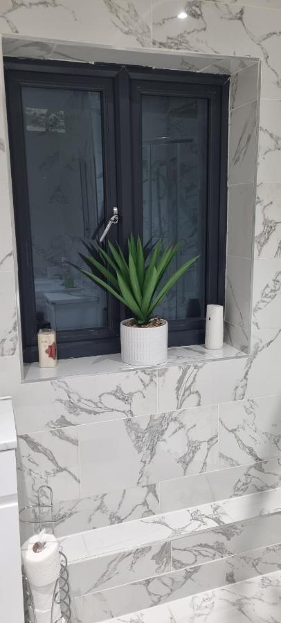 Beautiful Rooms With Free On Street Parking In Sydenham London Exterior foto
